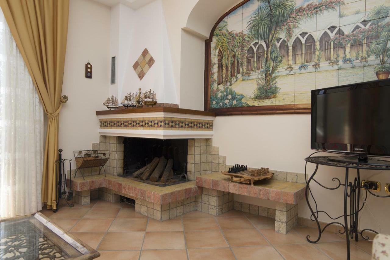شقة Panorama Host - Domus Amalfi Coast مايوري المظهر الخارجي الصورة