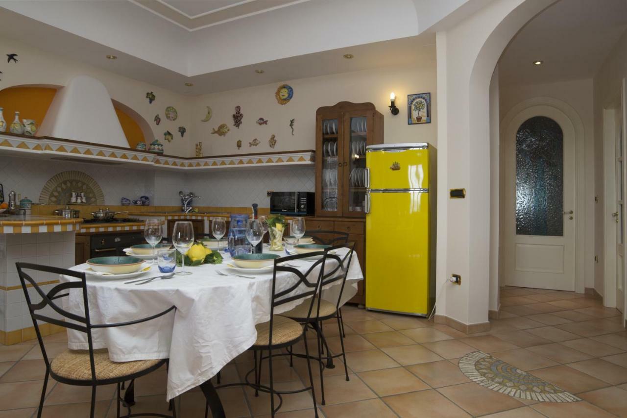 شقة Panorama Host - Domus Amalfi Coast مايوري المظهر الخارجي الصورة